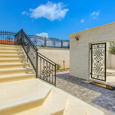 Holiday home Mek Zadar