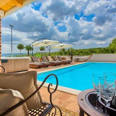 Holiday home Mek *