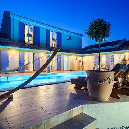 Holiday home Mek